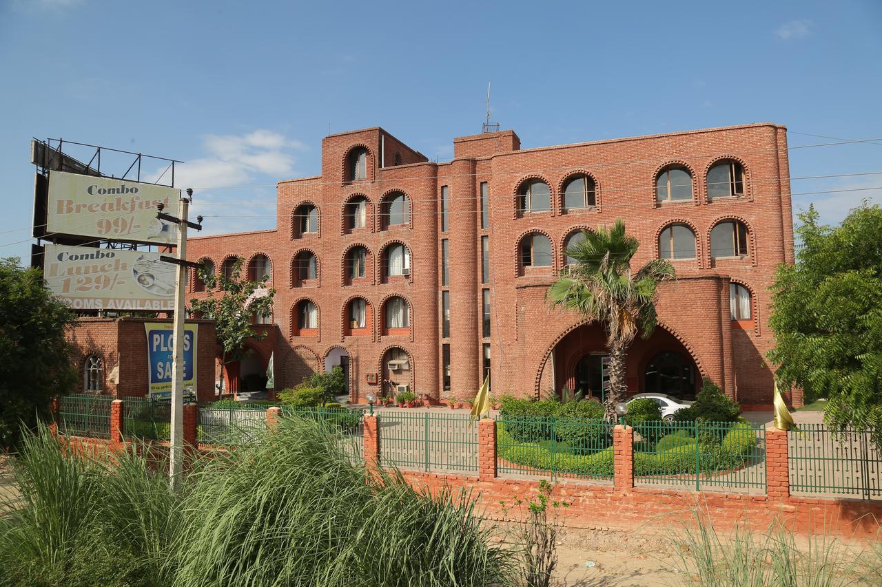 Kosi Magsons Resorts מראה חיצוני תמונה